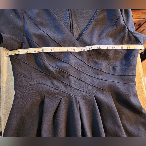 Evan Picone Black Dress Size 8 - Picture 6 of 7